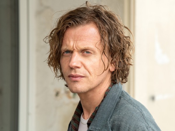 Романти́к (6)