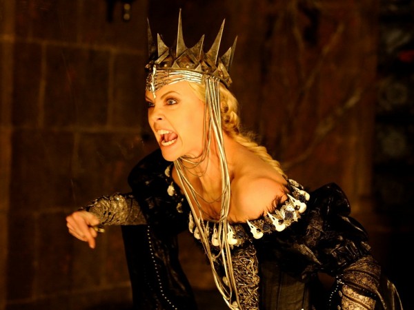 Белоснежка и охотник (2)