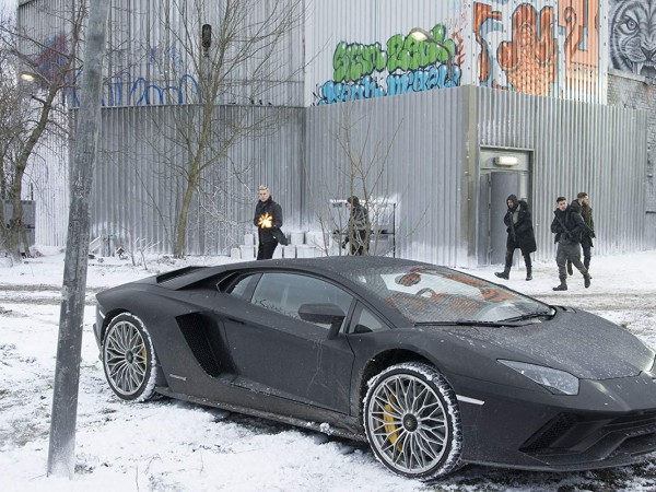 Девушка, которая застряла в паутине (4)