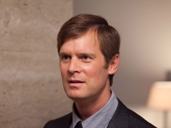 Страшно красив (3)