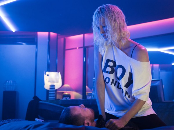 Взрывная блондинка (5)