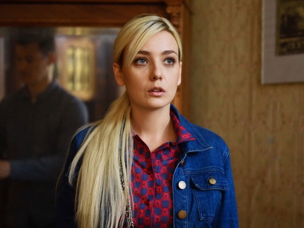 Женщина в зеркале