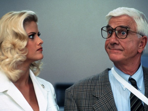 Голый пистолет 33 1/3: Последний выпад (2)