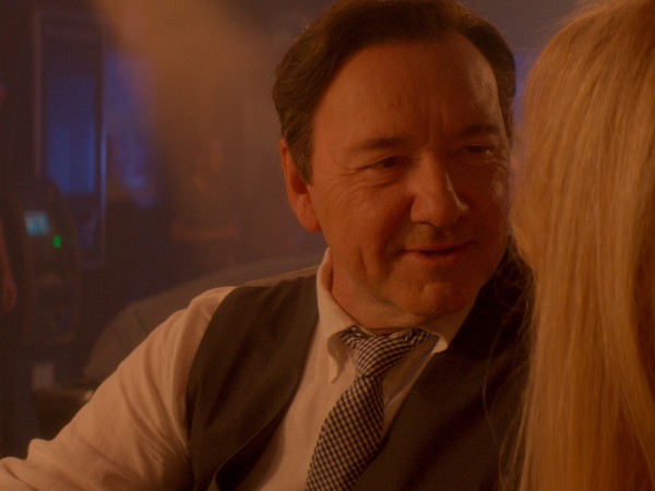 Шпион на всю голову (2)