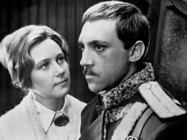 Служили два товарища