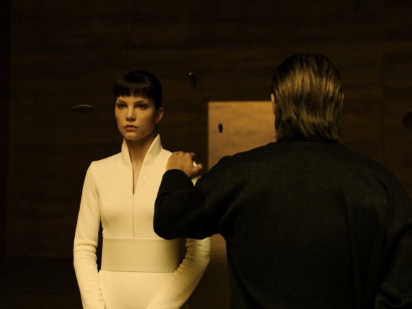 Бегущий по лезвию 2049 (5)