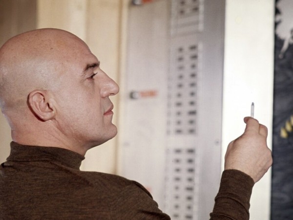 На секретной службе Её Величества (2)