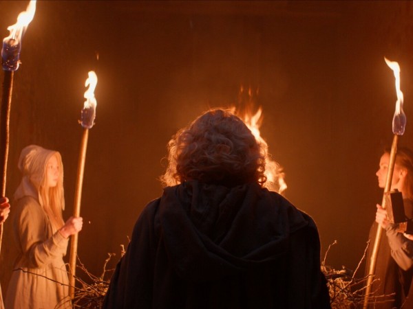 Заклятье. Шёпот ведьм (2)