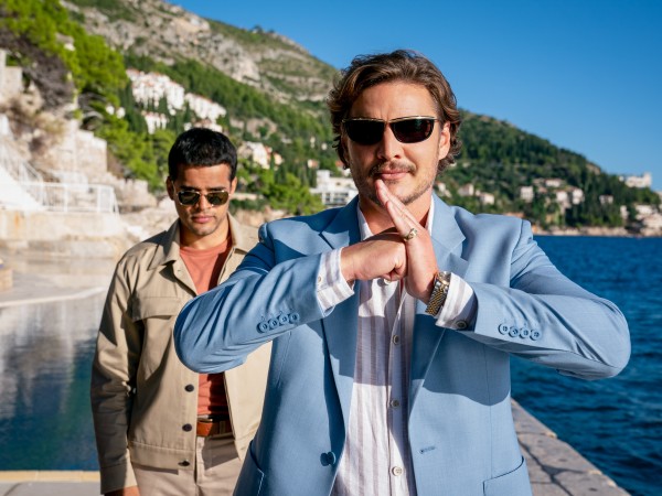 Невыносимая тяжесть огромного таланта (6)