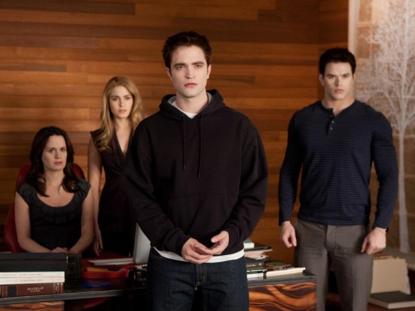 Сумерки. Сага. Рассвет: Часть 2 (3)