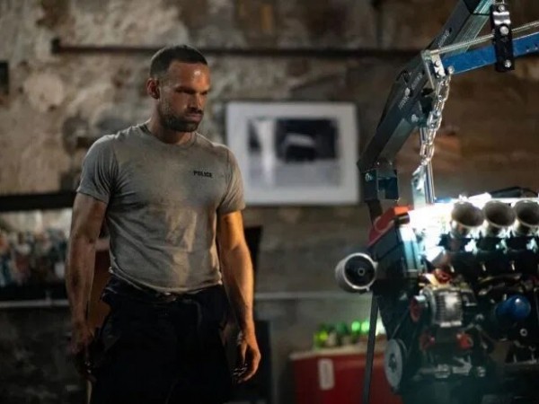 Шальная пуля (2)