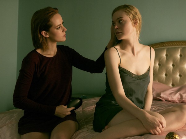 Неоновый демон (5)