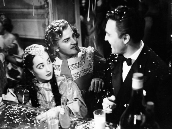 Маменькины сынки (5)