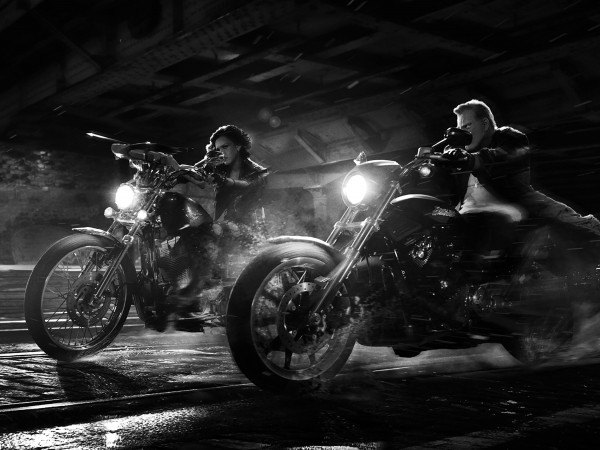 Город грехов 2: Женщина, ради которой стоит убивать (6)