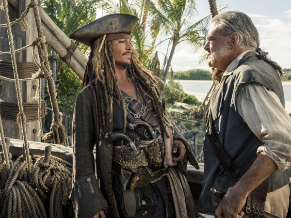 Пираты Карибского моря: Мертвецы не рассказывают сказки (3)