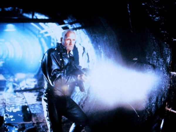 Американский киборг: Стальной воин (6)