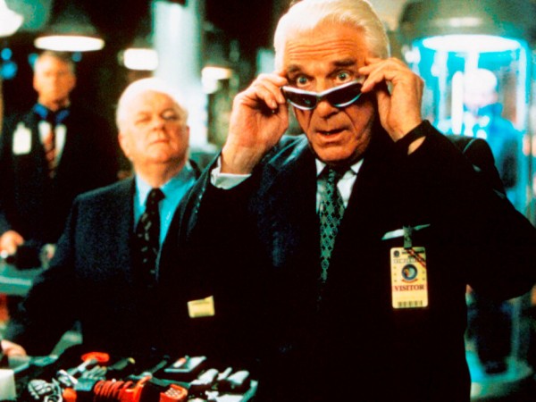 Неистребимый шпион (5)