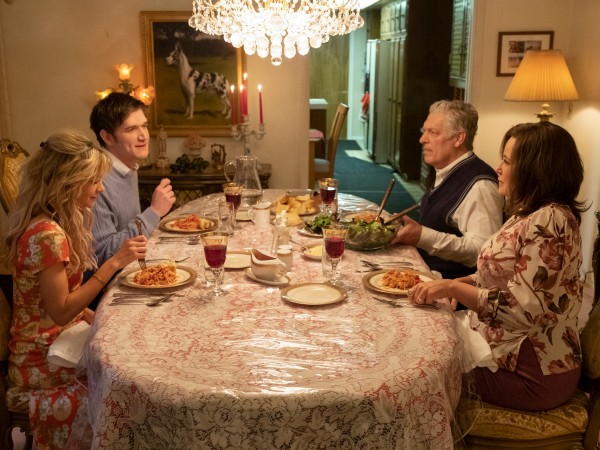 Девушка, подающая надежды (4)