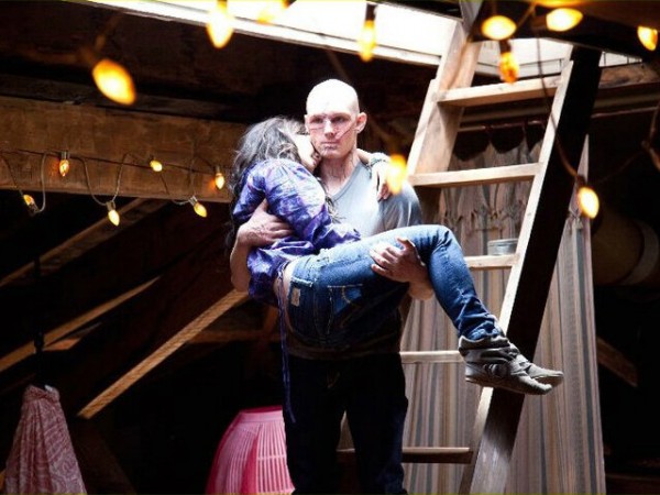 Страшно красив (6)