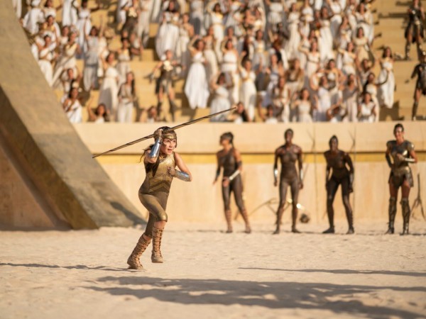 Чудо-женщина: 1984 (4)