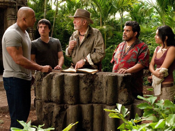 Путешествие 2: Таинственный остров (3)