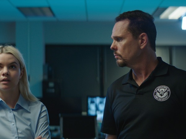 Под наблюдением (6)