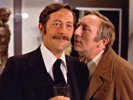 Высокий блондин в черном ботинке (2)