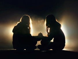 Сестры — монстры