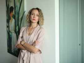 Жизнь справок не даёт (4)