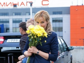 Слишком красивая жена (5)