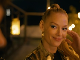 Маме снова 17