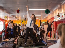 Анна и Апокалипсис (4)