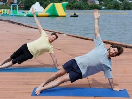 Блондинка и брюнетка (6)