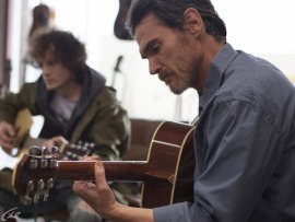 Неуправляемый